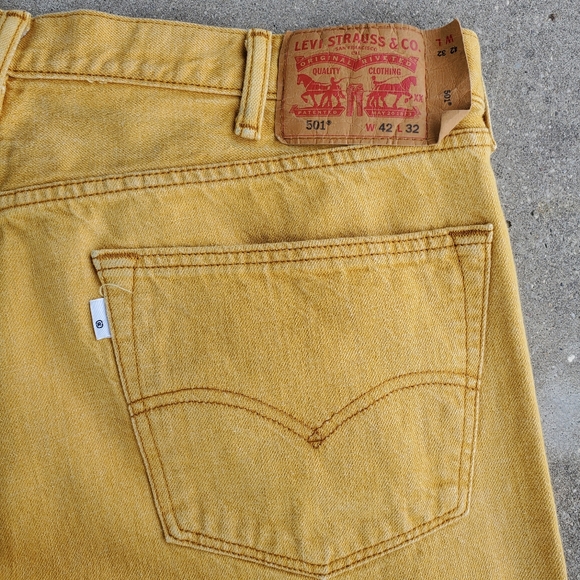 Levis 501 Mens 42x30 Jeans Button Fly Yellow Gold, White Oak Cone Denim Cotton. - Picture 5 of 14